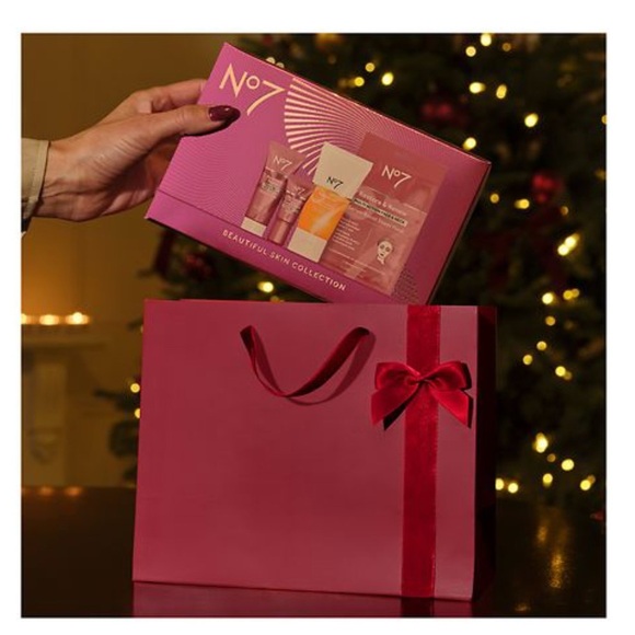 No.7 Beautiful Skin Collection Gift Set, New In Box - Picture 5 of 6